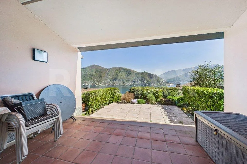ITALIA - CUASSO AL LAGO - Appartamento con vista su Morcote e posto barca privato – Foto 7 von 13