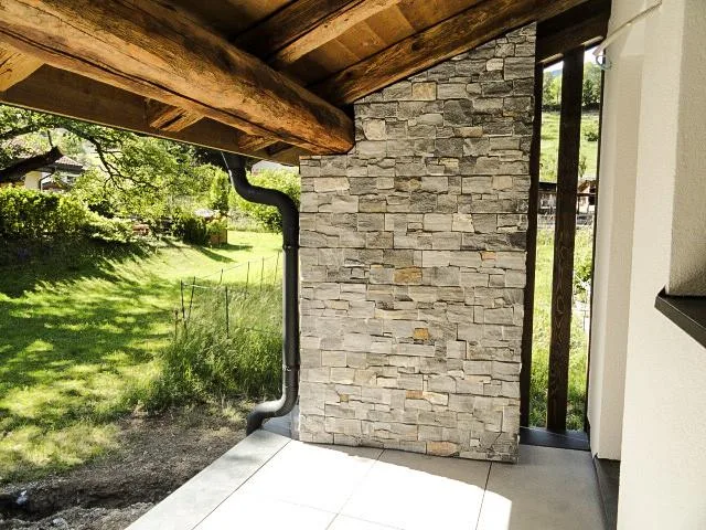 CASA DI CHARME ECOLOGICA NUOVA CON GIARDINO, PARCHEGGI E BELLA VISTA