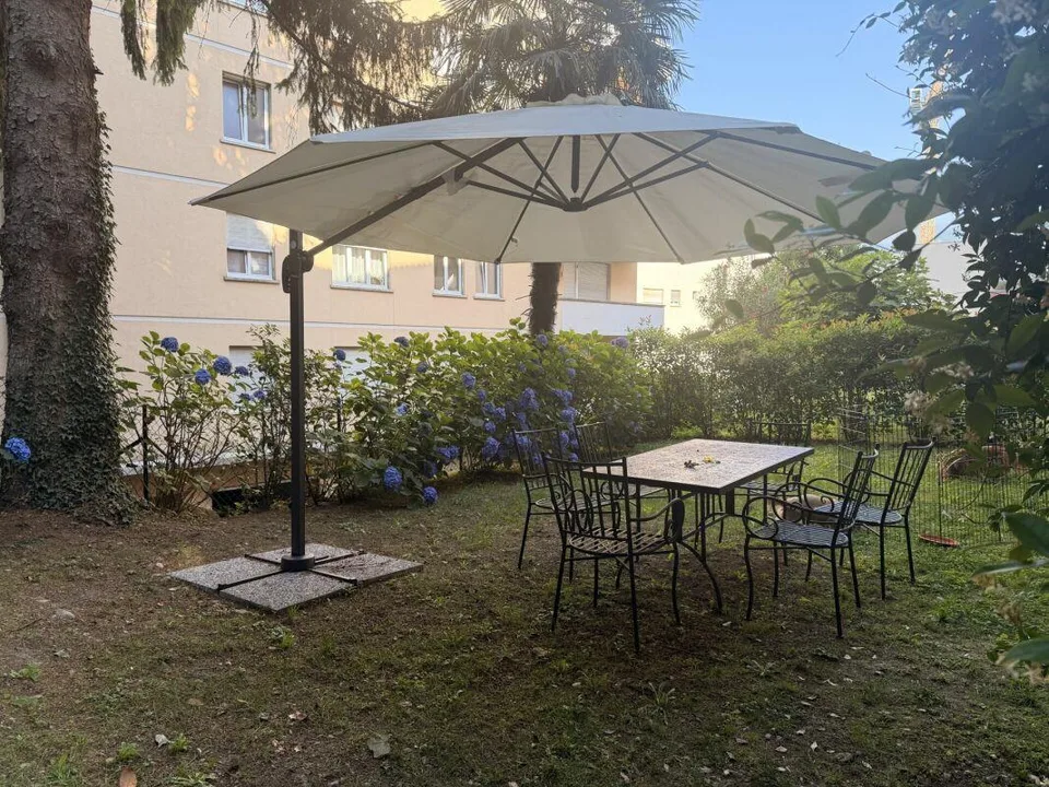 MASSAGNO - 3.5 LOCALI RINNOVATO FINEMENTE - GIARDINO PRIVATO