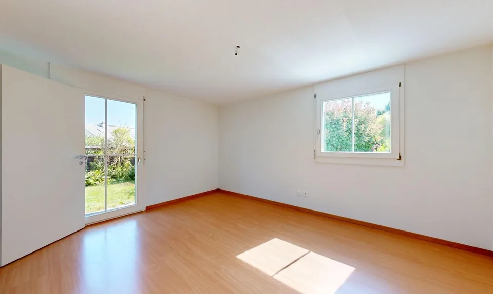 Helle 4.5 Zimmer Gartenwohnung in Utzenstorf – Foto 7 von 19
