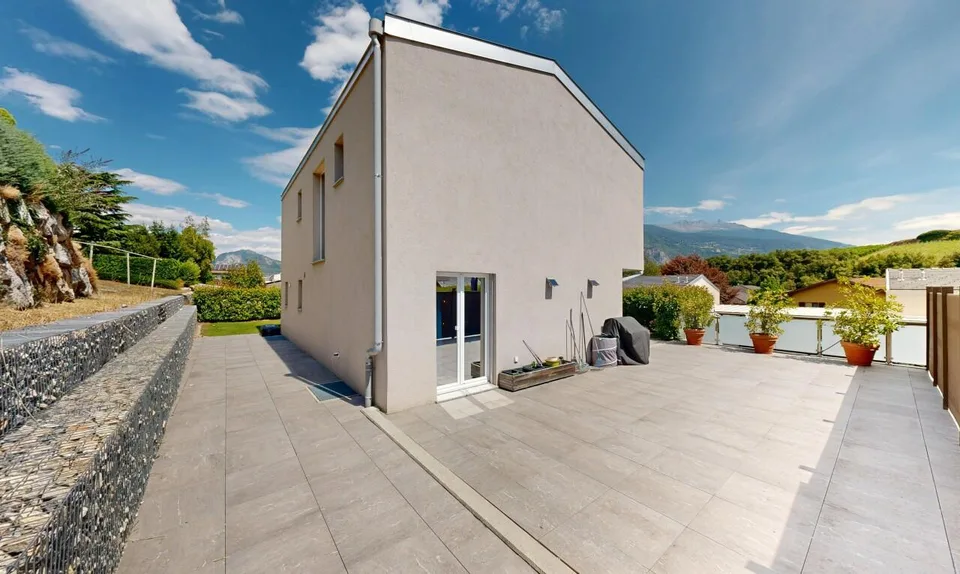 Villa with photovoltaic system in a privileged location in Champlan – photo 10 of 21
