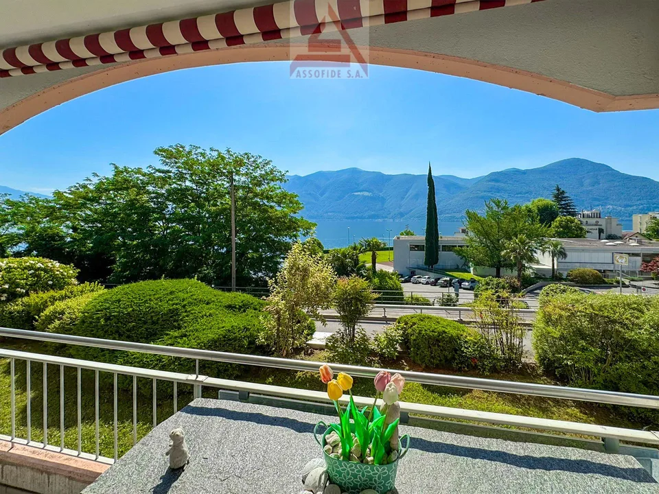 Una terrazza sul Lago Maggiore / Eine Terrasse am Lago Maggiore – Foto 7 von 7