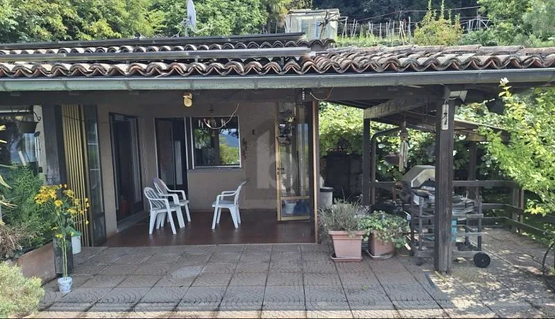 CON GIARDINO ,PISCINA E SAUNA