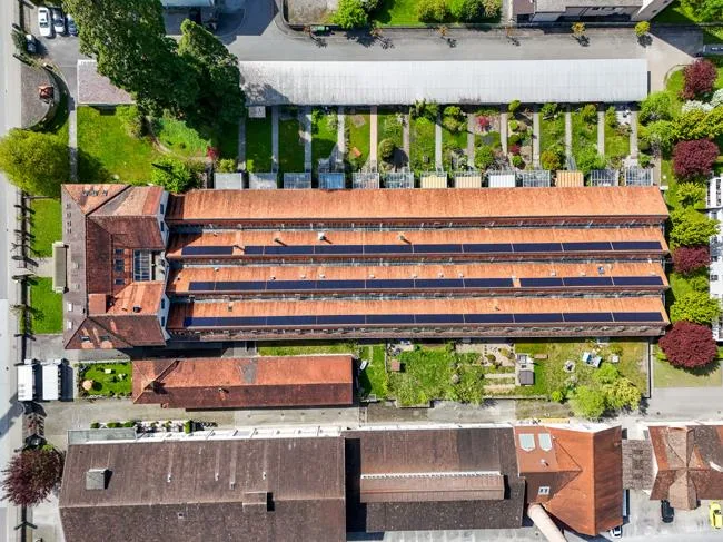 Abitare unico in stile chic di fabbrica nel cuore di Walenstadt