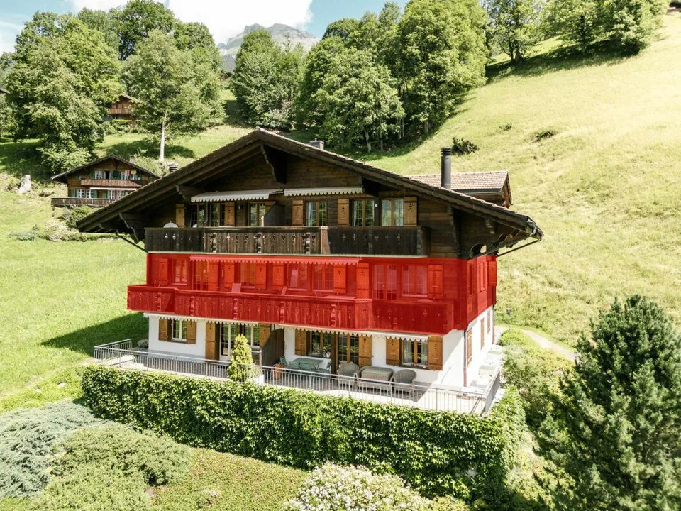 Grosszügige 4.5-Zimmerwohnung im Chalet Gemel mit Bergsicht