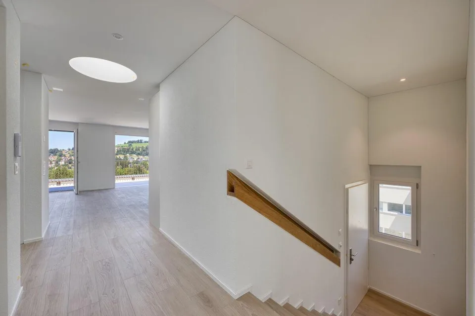 NEUBAU - Exklusive 4.5-Zimmer-Attikawohnung mit grosszügiger Terrasse und traumhafter Aussicht