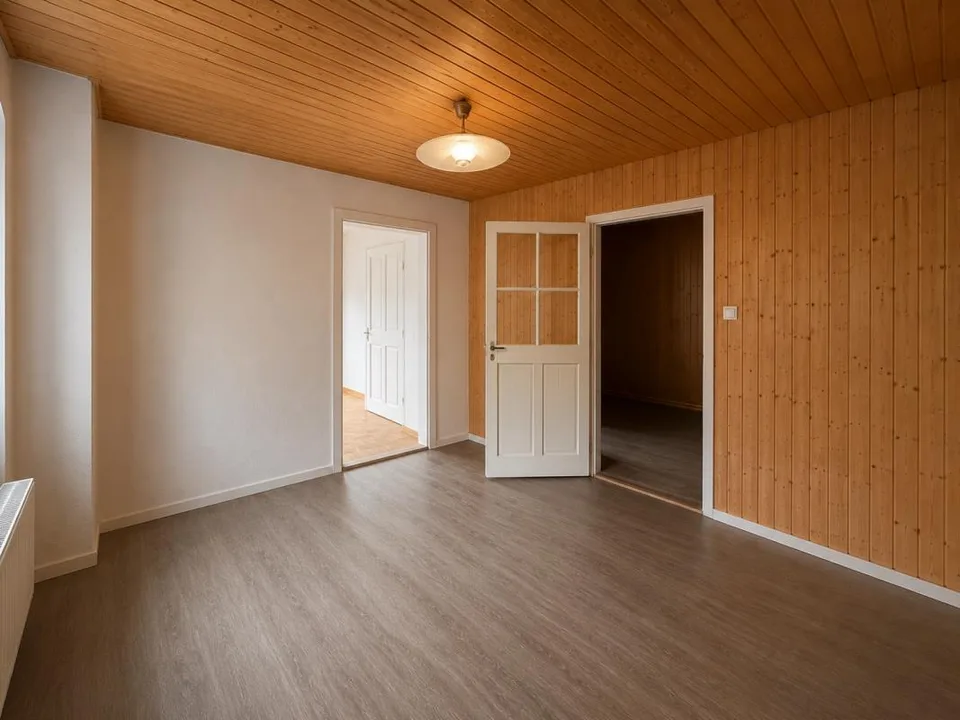 Charmantes Zweifamilienhaus mit grosszügigem Grundstück und Entwick... – Foto 12 von 15