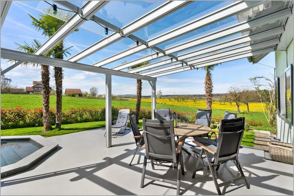 Exklusives Landhaus mit Pool und Wellnessbereich - Mietkauf möglich!
