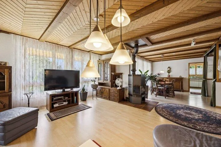 WOHNGLÜCK AUF 226 M² - EINFAMILIENHAUS MIT GROSSEM GARTEN