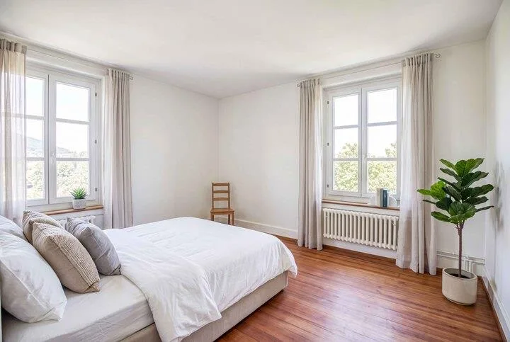 ENTIEREMENT EN HAUTEUR À LUCERNE - MAISON TRADITIONNELLE CHARMANTE