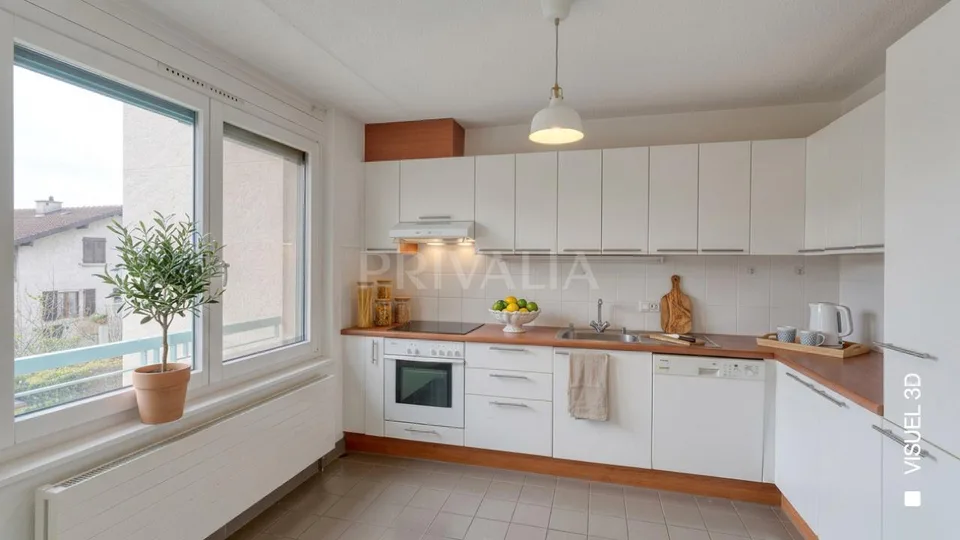 En exclusivité - Appartement de 9 pièces avec balcons et parkings à...