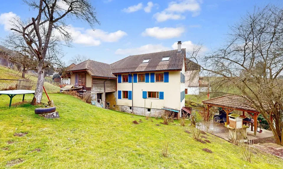 Magnifique Villa mit geringen Kosten und idyllischer Umgebung