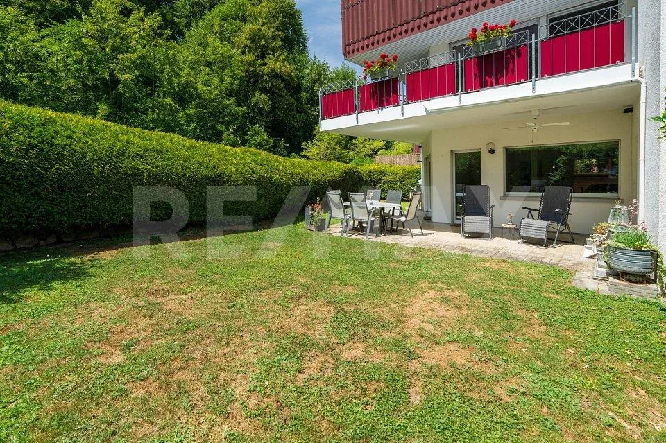 Modernes einseitig angebautes Einfamilienhaus – Foto 6 von 13