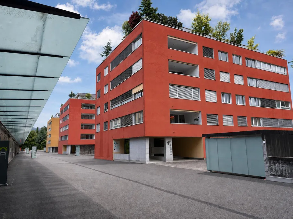 gepflegte & helle 4.5-Zimmerwohnung an zentraler Lage