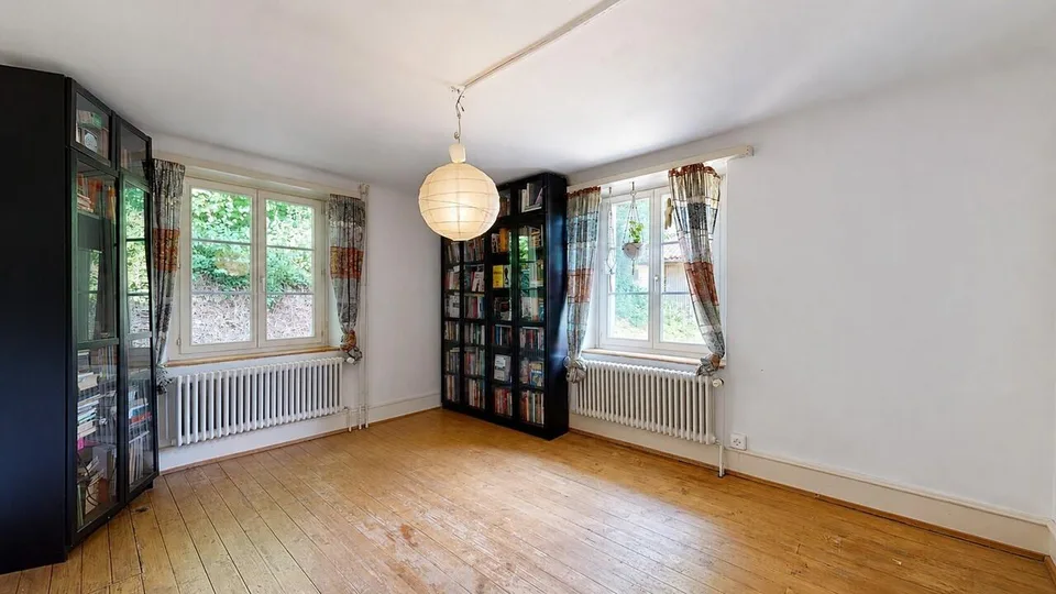 Grosszügiges 7-Zimmer-Einfamilienhaus mit vielseitigem Potenzial