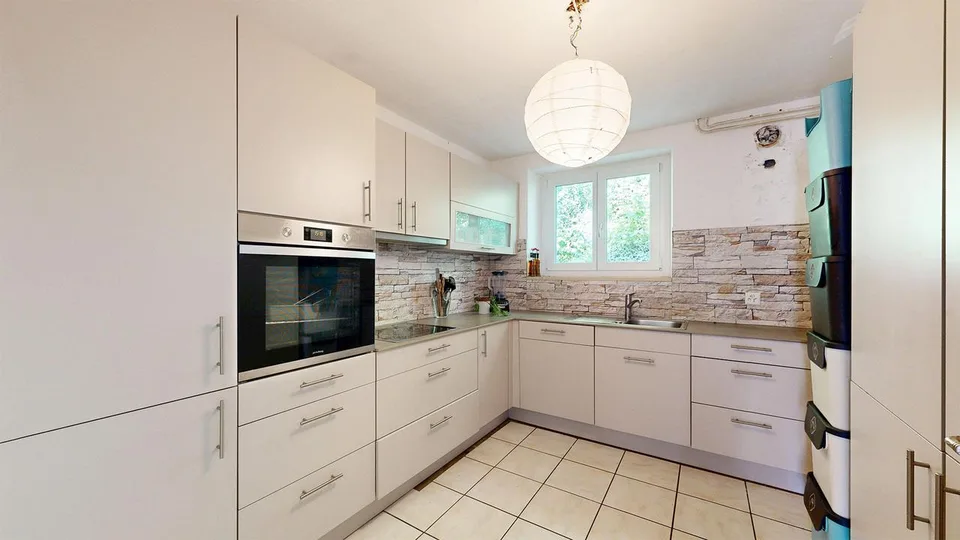 Grosszügiges 7-Zimmer-Einfamilienhaus mit vielseitigem Potenzial