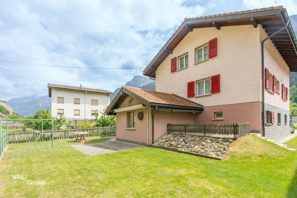 Interessantes Haus mit vielen Zimmern und flexibler Nutzung
