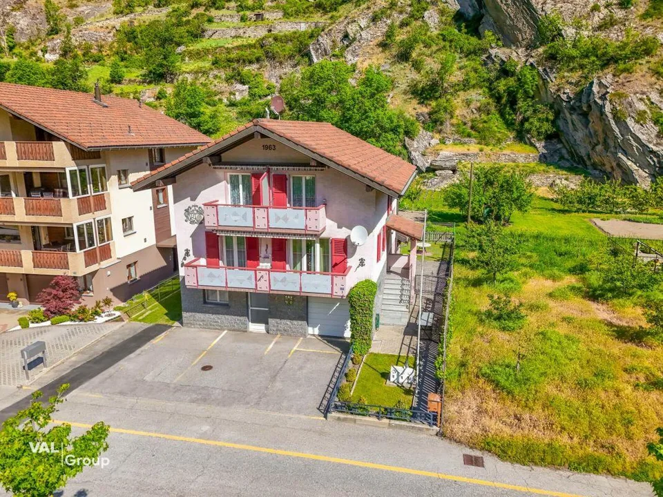 Interessantes Haus mit vielen Zimmern und flexibler Nutzung