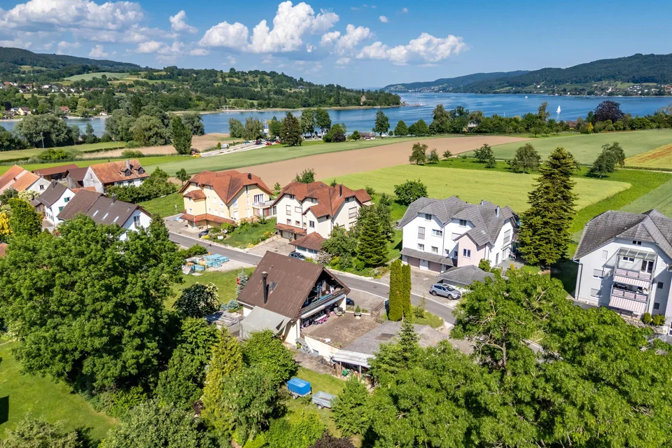 Grosszügiges Grundstück mit Haus und Entwicklungspotenzial