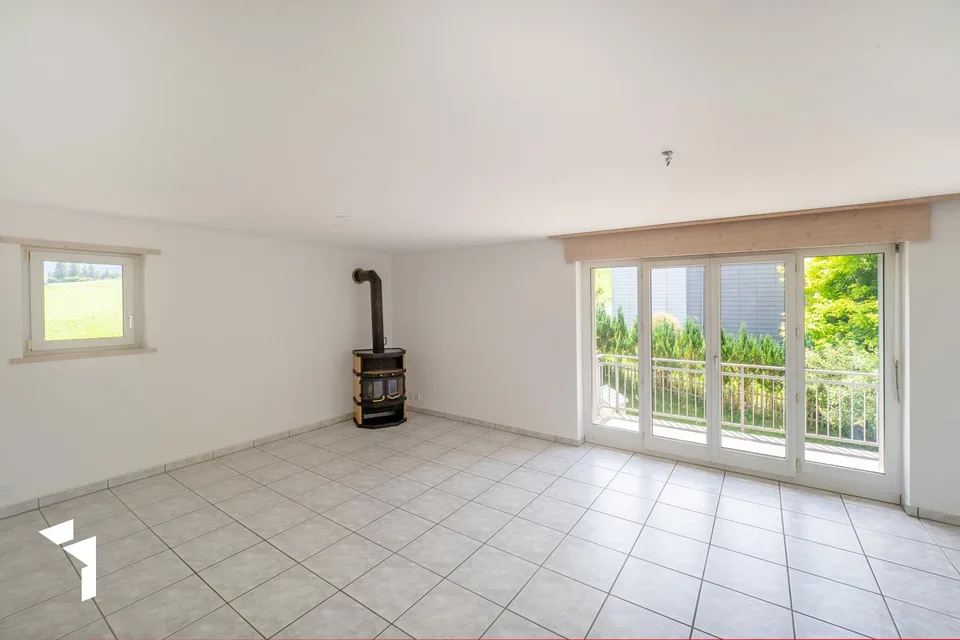 Fehr Immobilien - Appartamento confortevole 4.5 locali in una posizione idilliaca