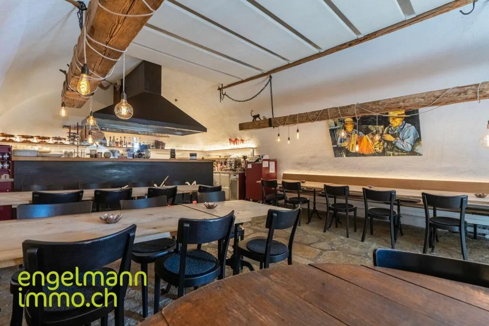 Gewölbekeller-Restaurant / Bar
