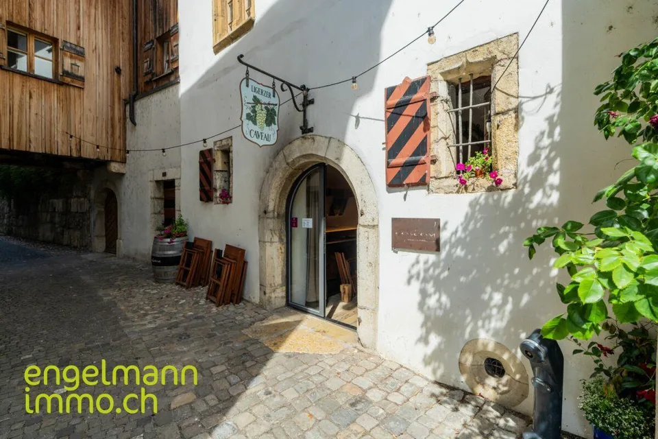 Gewölbekeller-Restaurant / Bar