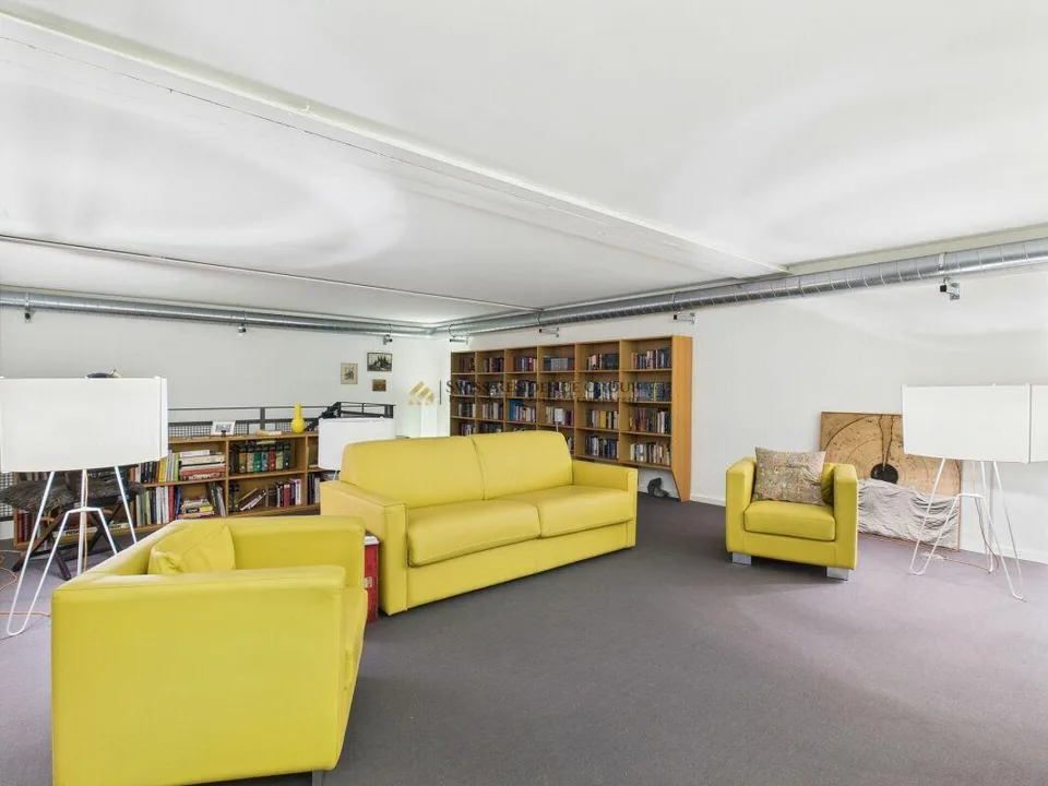 Einzigartige Loft-Gewerbefläche mit 214m2, Galerie und privatem Kino