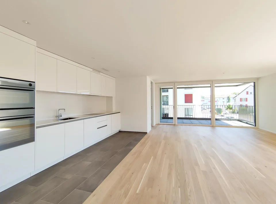 Ankündigung "Neuwertige 4.5 Zimmer Wohnung an bevorzugter Wohnlage...