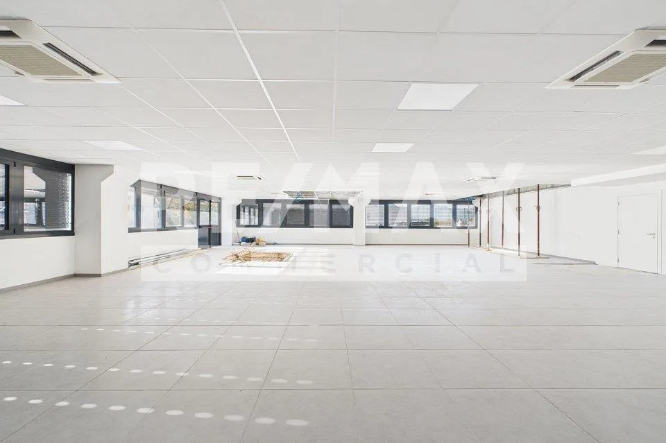 Occasione unica nuovo stabile commerciale in vendita prima occupazione