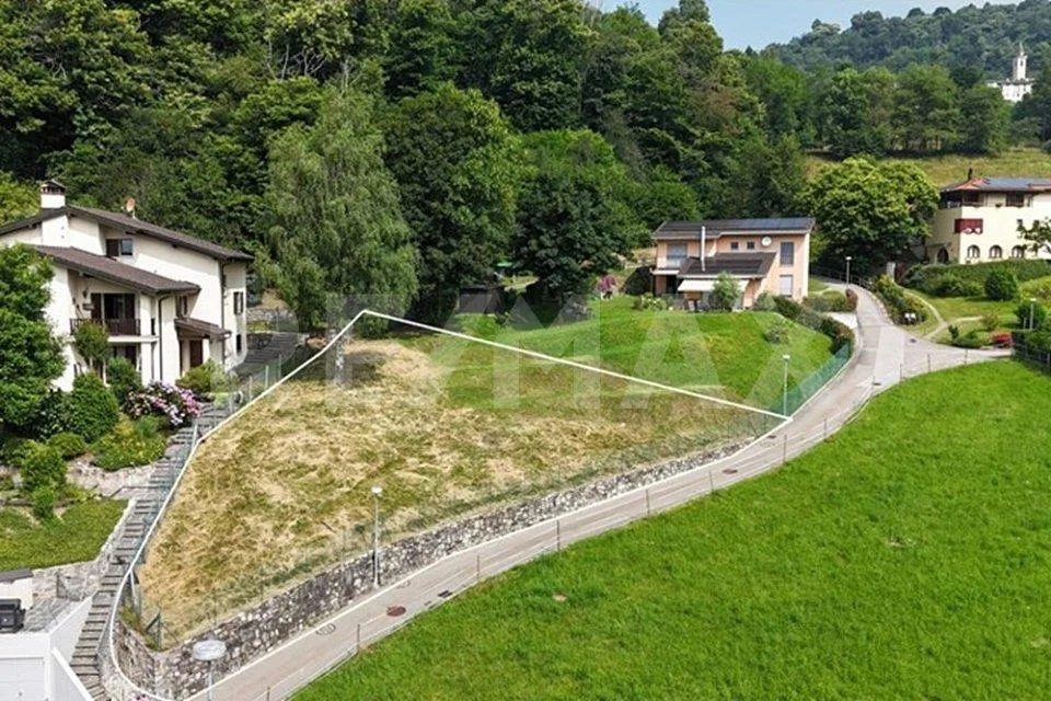 Terreno edificabile a Biogno – Costruisci il futuro abitativo che d...