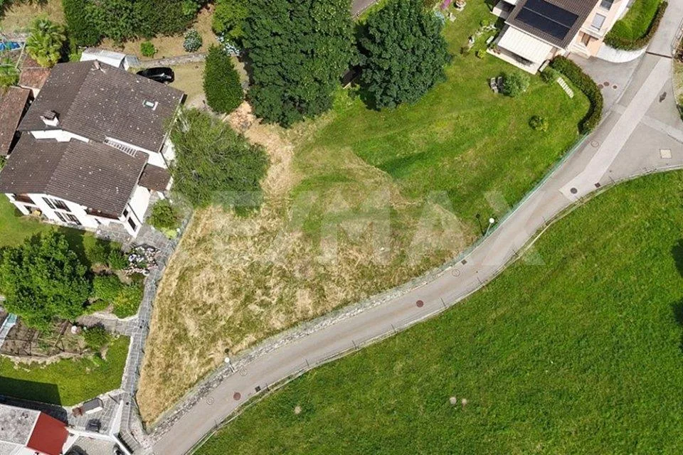 Terreno edificabile a Biogno – Costruisci il futuro abitativo che d...