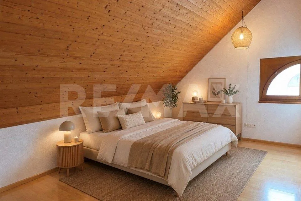 Incantevole casa angolare di 5 stanze con giardino e garage a Breitenbach