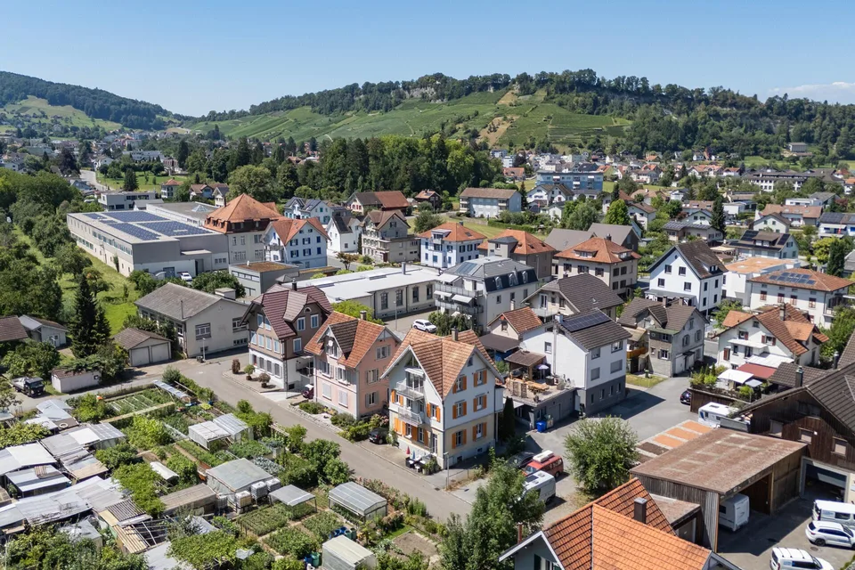 5.5-Zi. Einfamilienhaus mit 3.0-Zi. Einliegerwohnung