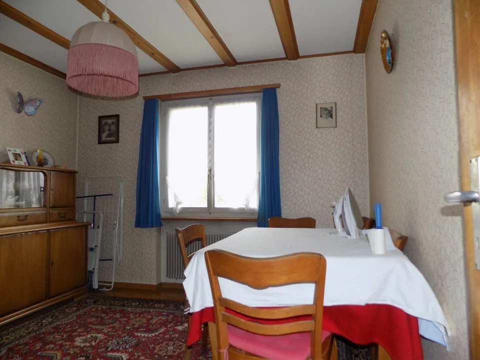 Charmante maison individuelle à rénover avec appartement indépendant, grand jardin et garage. – photo 10 sur 10