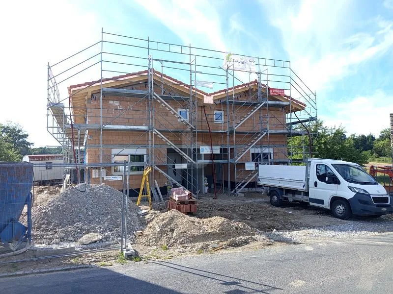 CREATION D'UNE VILLA JUMELLÉE AVEC STUDIO (A)