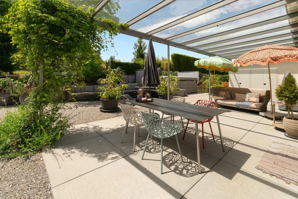 Exklusives Doppeleinfamilienhaus mit aussergewöhnlichem Raumgefühl – Foto 19 von 20