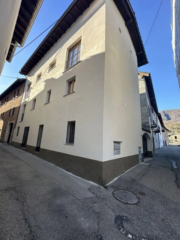 Wohnen mit Charme im historischen Dorfkern von Losone – 2.5-Zimmer-...