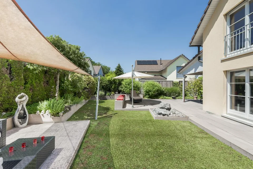 Einfamilienhaus in Andelfingen mit Garten an ruhiger Lage