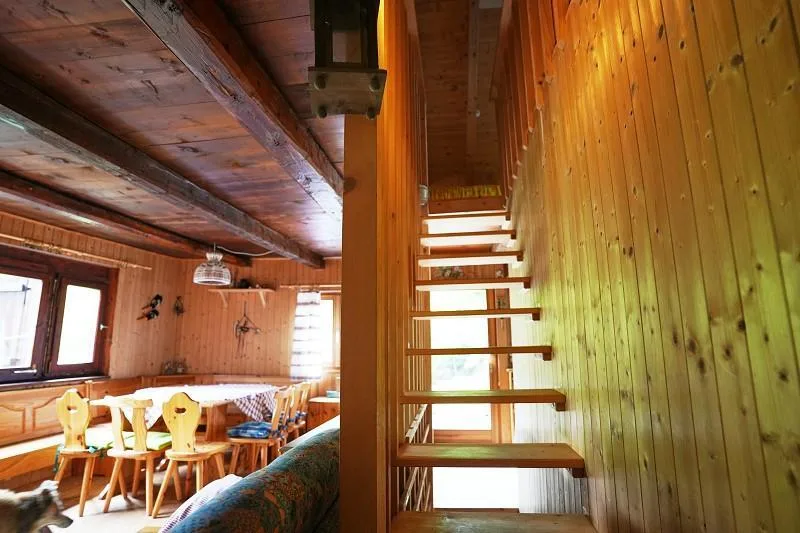 4-Zimmer-Rustico an Alleinlage mit Panorama-Aussicht und Umschwung ... – Foto 11 von 12