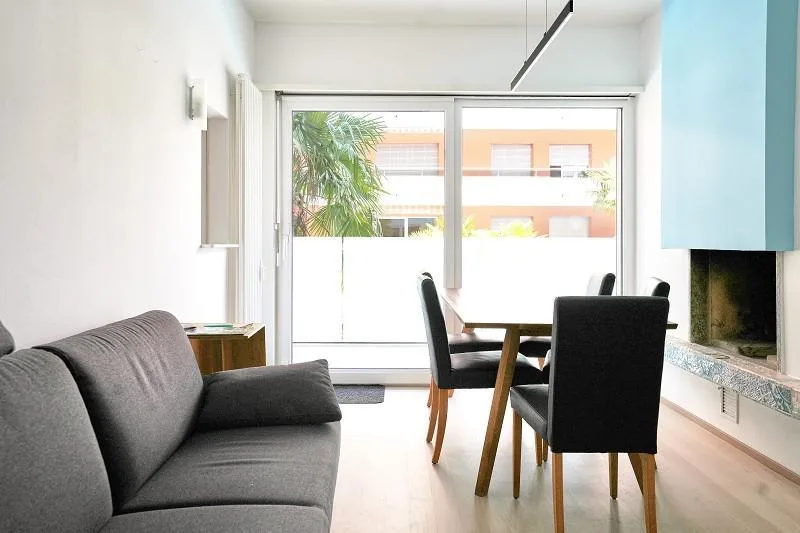 3 1/2-Zimmer-Wohnung mit grosser Terrasse und Schwimmbad / appartam...