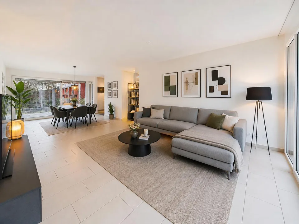 Elegante appartamento di 4.5 locali con vista panoramica e doppia t...