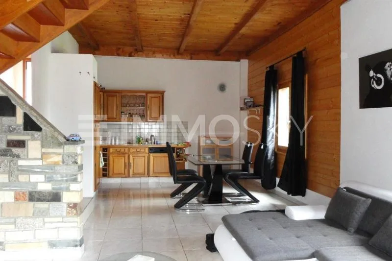 RESERVE ! Immeuble de rendement sur les hauts de Sion (REN env. 7%)