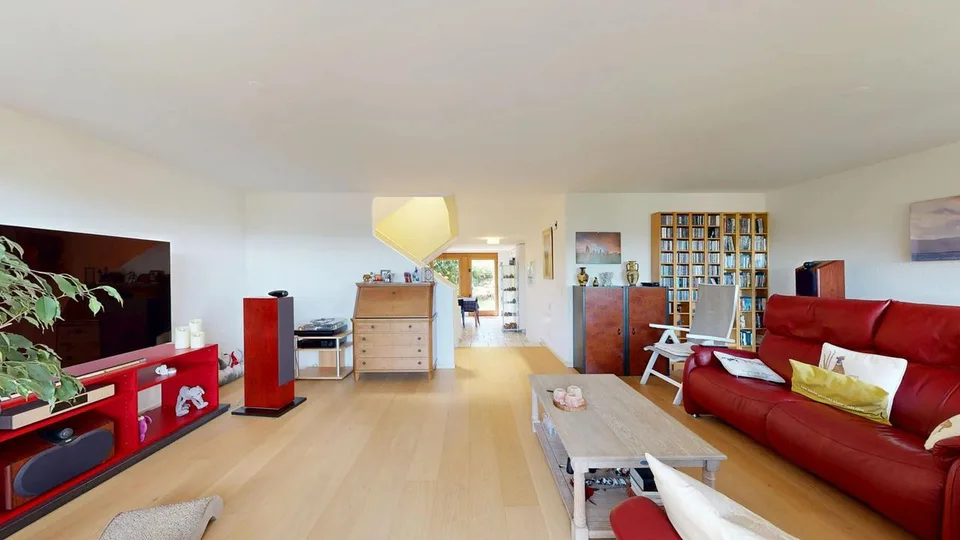 5-Zimmer-Reihenmittelhaus mit Garage und zwei Aussenparkplätzen