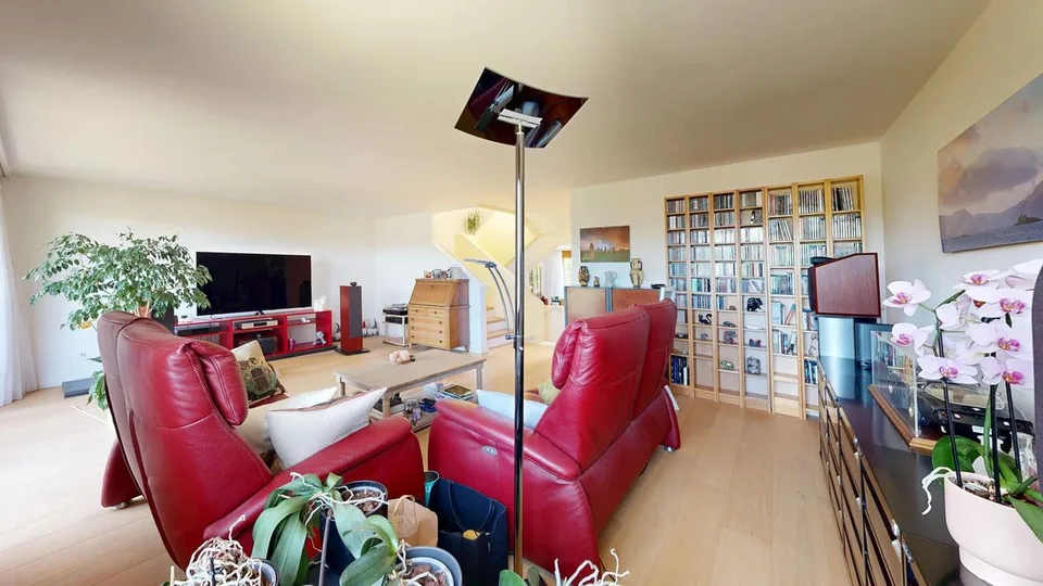 5-Zimmer-Reihenmittelhaus mit Garage und zwei Aussenparkplätzen