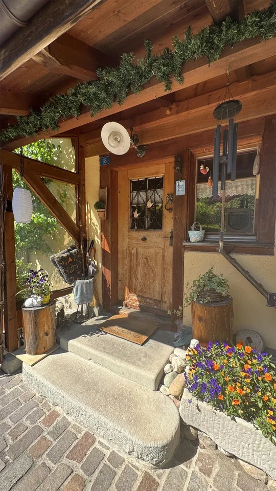 Historisches Liebhaberobjekt mit Gartenidylle und Gartenhaus