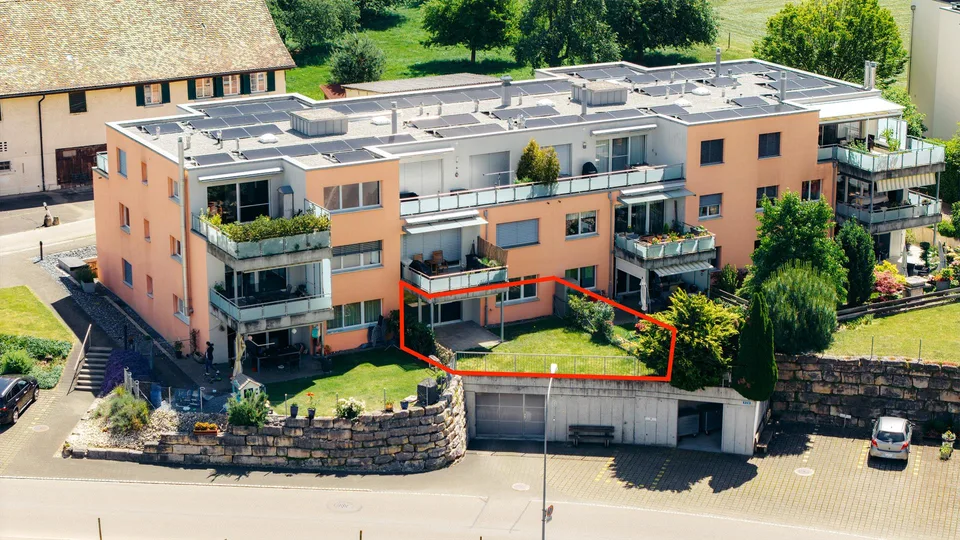 Moderne 3.5-Zimmer-Gartenwohnung mit gedecktem Sitzplatz in Eglisau