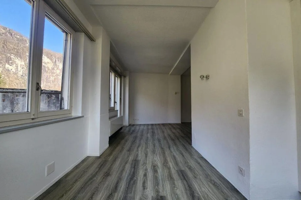Historic multi-family house with rustic building in the heart of Av... – foto 10 di 12