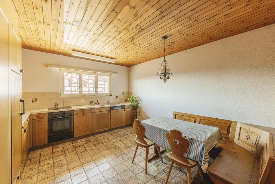 Tradition trifft Potenzial – ehemaliges Bauernhaus in Thayngen – Foto 9 von 21