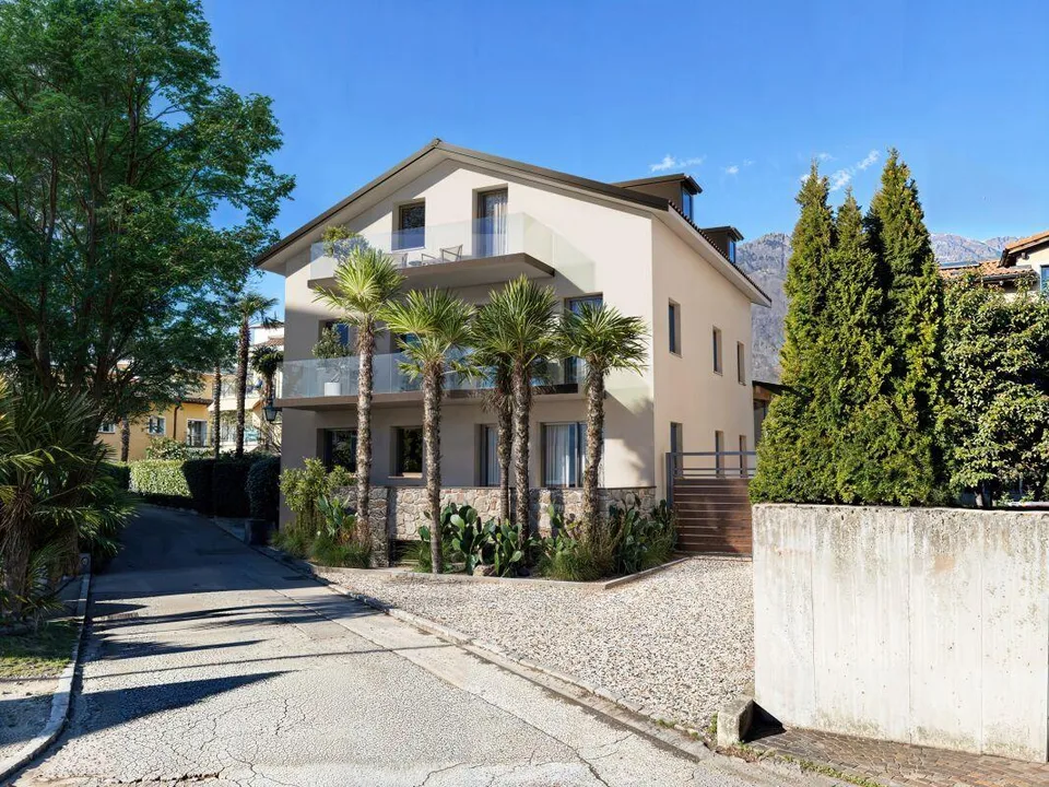 Nuovo elegante attico ad Ascona | Neue und elegante Attikawohnung i...