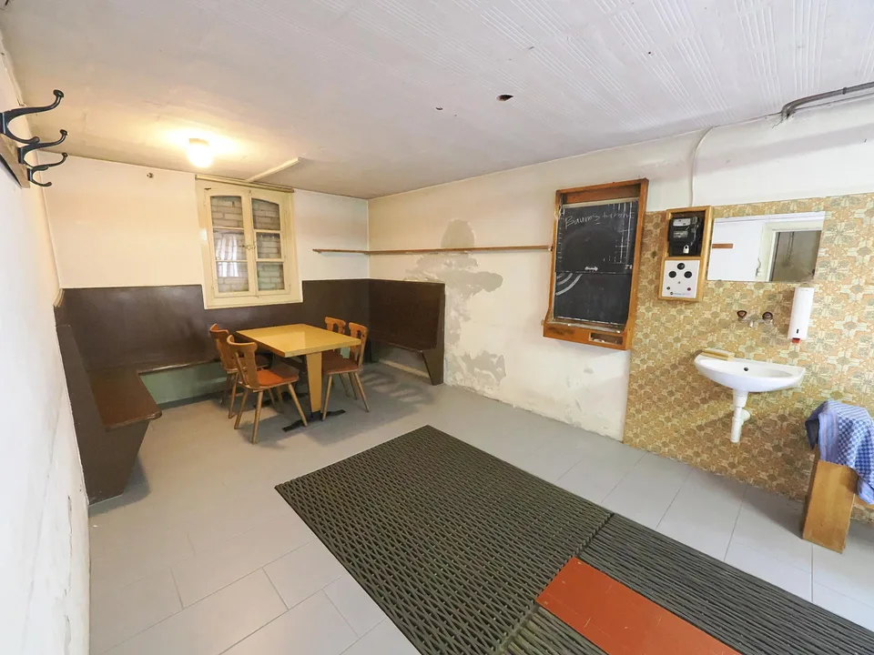 Charmantes Restaurant mit Wohnanteil und Ausbaupotenzial in Bleienbach – Foto 15 von 30